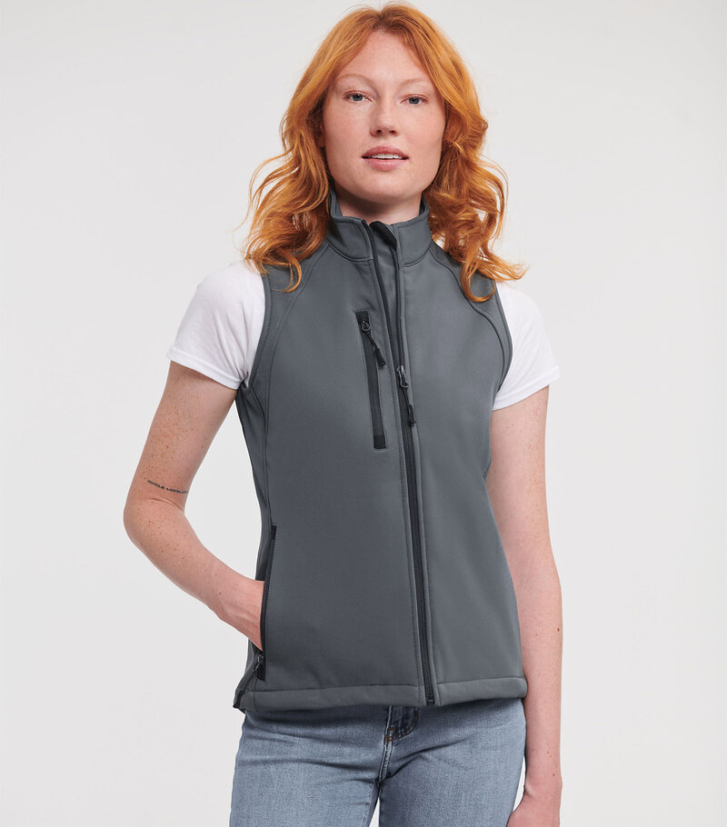 Russell_Ladies-Soft-Shell-Gilet_141F_0R141F0TT_Model_front