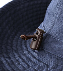 Beechfield_Outback-Hat_B789_Navy-draw-string-toggle