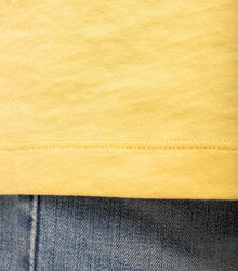 Native-Spirit_Mens-dropped-shoulders-t-shirt-200-gsm_NS301_pineapple_detail_bottom-seam_2022