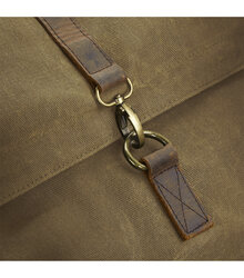 Quadra_Heritage-Waxed-Canvas-Backpack_QD655_desert-sand_clip-closure