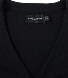 R-715M_Black_detail