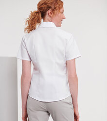 Russell_Ladies-Short-Sleeve-Easy-Care-Oxford-Shirt_933F_0R933F030_Model_back