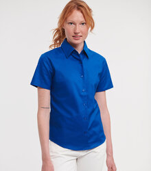 Russell_Ladies-Short-Sleeve-Easy-Care-Oxford-Shirt_933F_0R933F0BH_Model_front