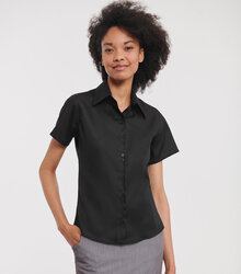Russell_Ladies-Short-Sleeve-Ultimate-Non-Iron-Shirt_957F_0R957F036_Model_front