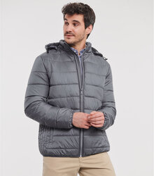 Russell_Mens-Hooded-Nano-Jacket_440M_0R440M0IR_Model_front