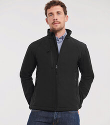 Russell_Soft-Shell-Jacket_140M_0R140M036_Model_front